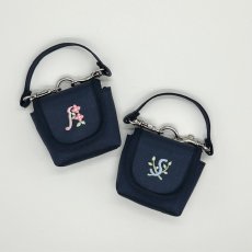 画像1: 今季最終【2/6まで受付中】★限定30個★ GPS Bot トーク イニシャル刺繍 キッズ携帯ケース (1)